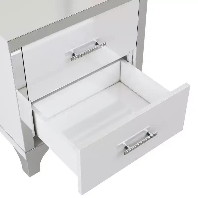Table de chevet élégante et brillante