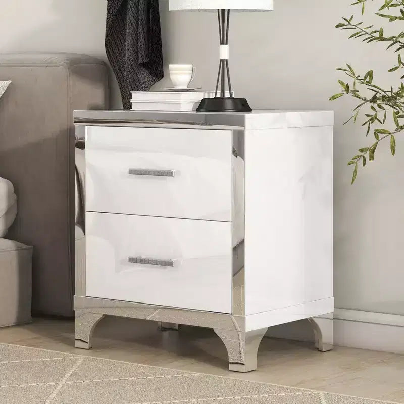 Table de chevet élégante et brillante